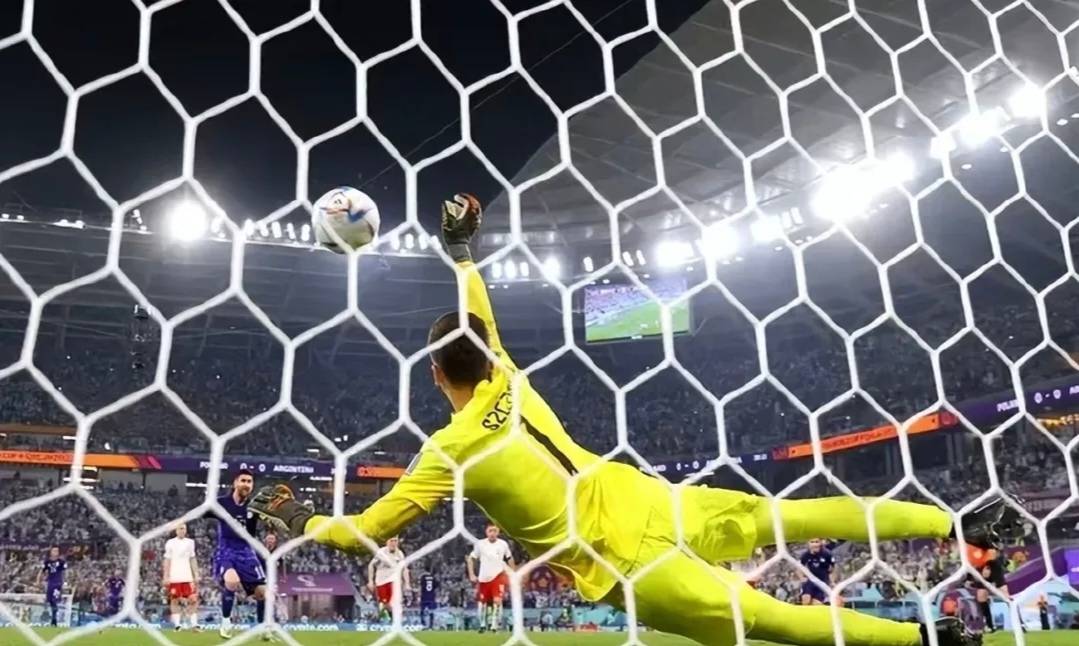 欧超杯赛程吃紧，曼城赛后复出首秀，态度坚定，阵容厚度经受考验(欧超杯皇马队对法兰克福)